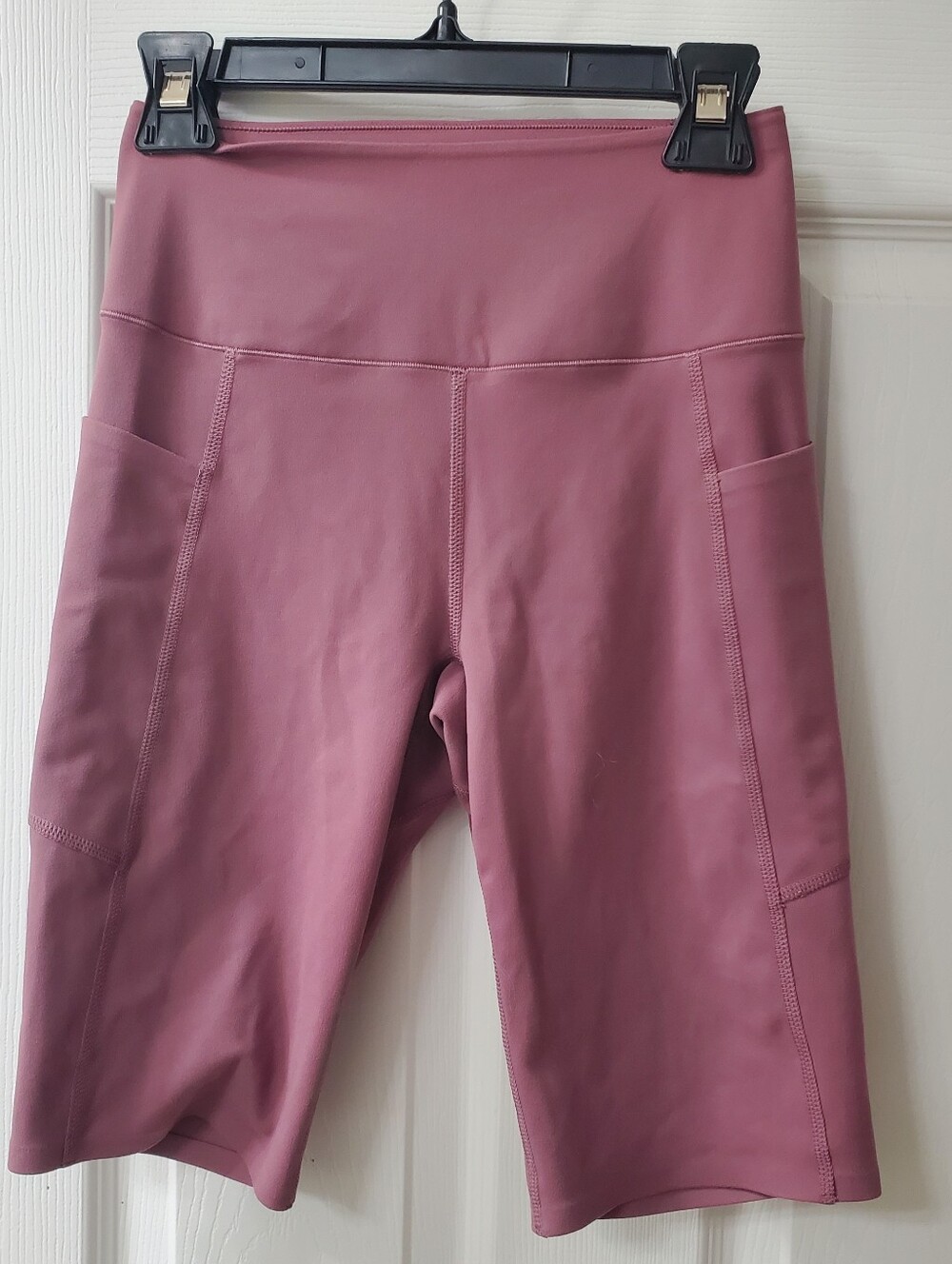 Uniqlo Dusty Rose Active Shorts